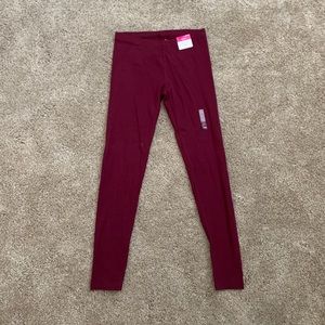 Maroon leggings, never worn